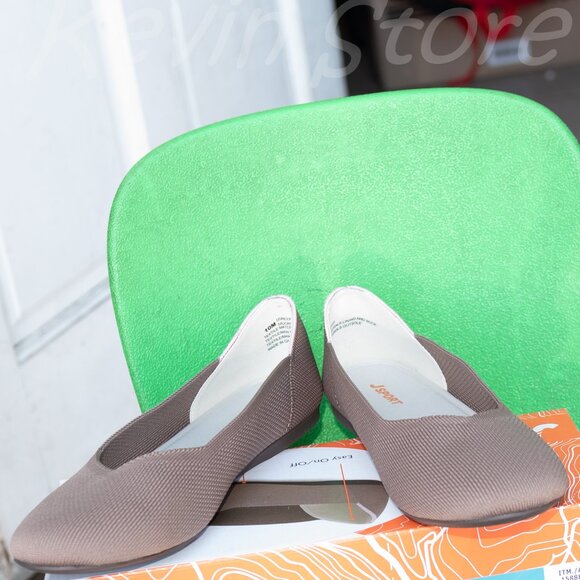 JSport Ladies Flat Knit Slip on Shoe, Taupe, - Picture 2 of 7